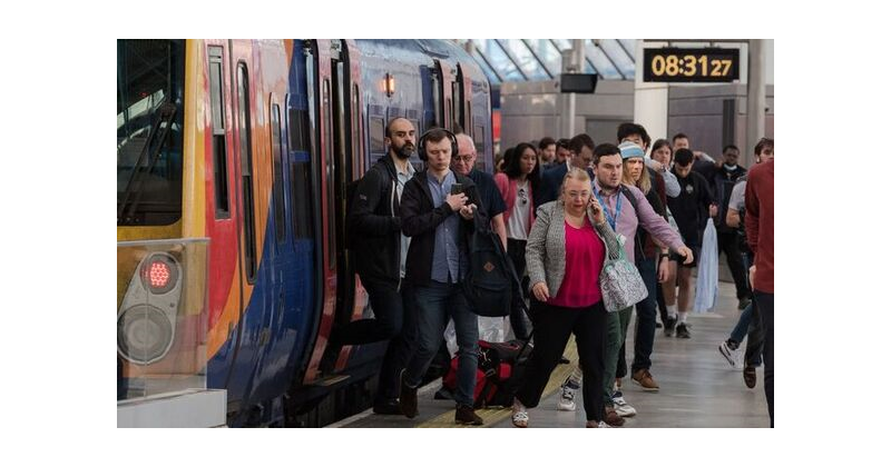 ക്രിസ്മസിന് ട്രെയിന്‍ യാത്രാ ദുരിതം സമ്മാനിക്കാന്‍ നാല് ദിവസത്തെ പണിമുടക്ക് പ്രഖ്യാപിച്ച് ആര്‍എംടി